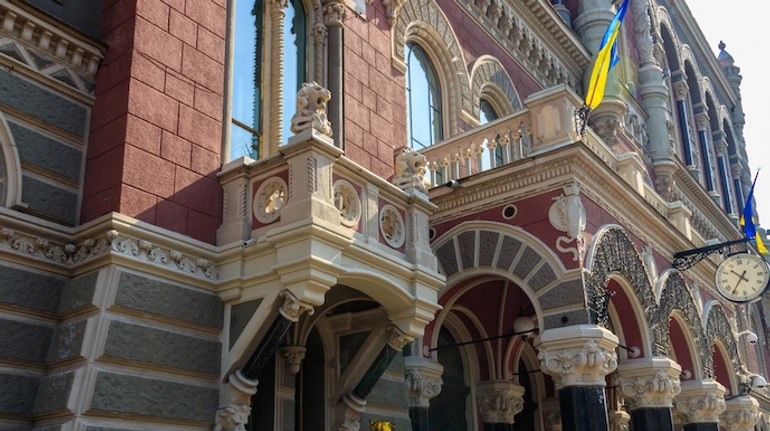 НБУ снизил учетную ставку до 15%