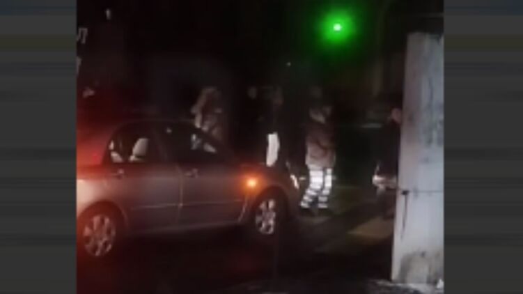 Одесситы перекрыли улицу в центре города после двухнедельного отключения электричества