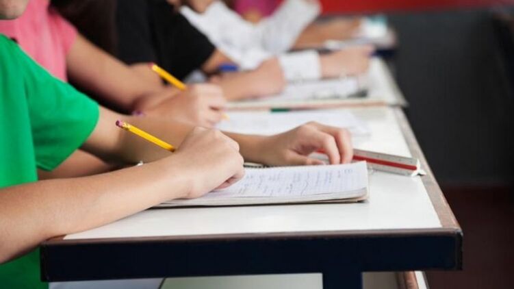 Учебный процесс в школах Киевской области возобновят с 19 января