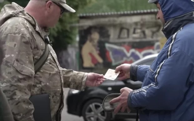 В ТЦК в Одессе мужчина оказал сопротивление военным: в военкомате инициировали служебную проверку