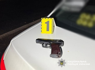 В Одессе мужчина требовал в ресторане наркотики, а потом начал стрелять