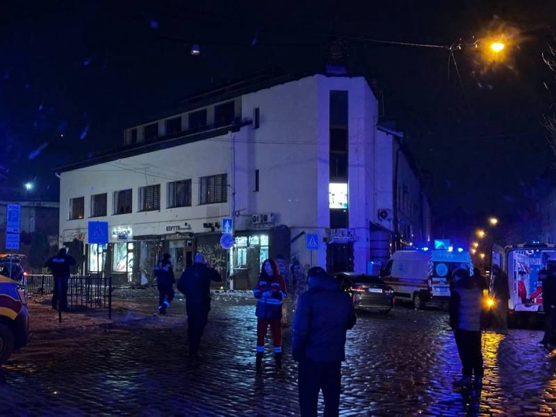 Гремели взрывы, есть погибшие: во Львове произошел теракт