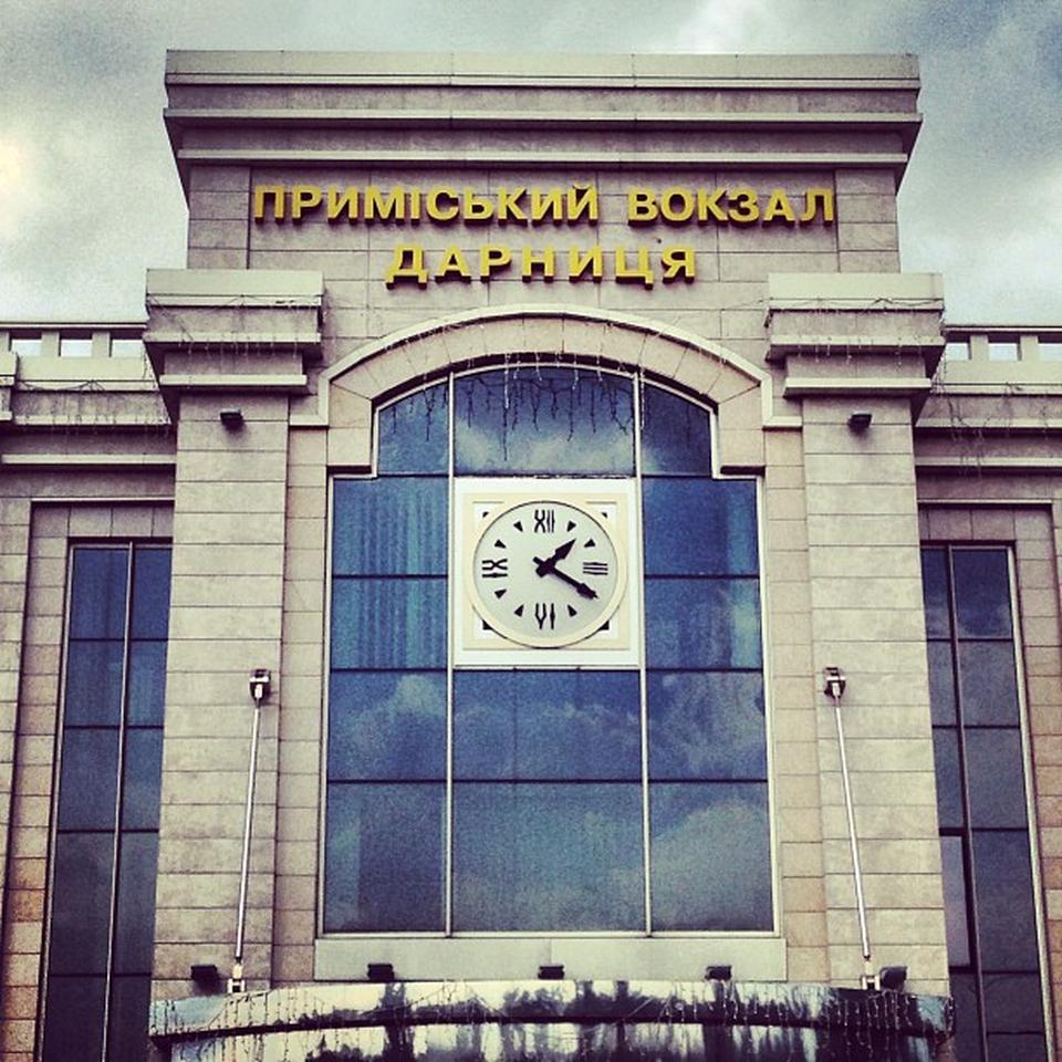 На киевской станции «Дарница» начали работать «вагоны несокрушимости» – Минразвития