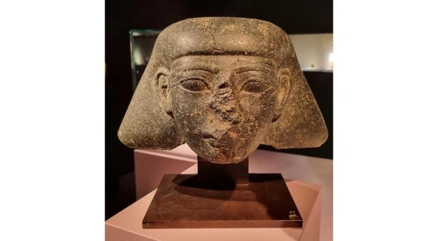 Нидерланды вернули Египту похищенную скульптуру возрастом 3,5 тысячи лет