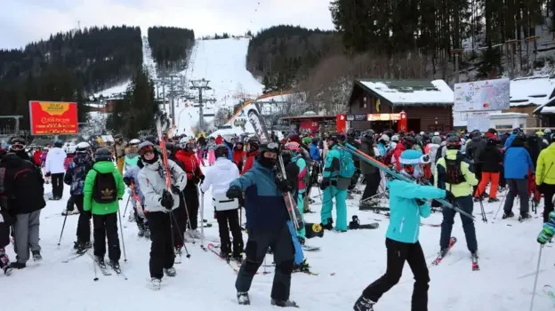 Отравление на курорте: в Буковеле норовирусом заразились почти 30 туристов