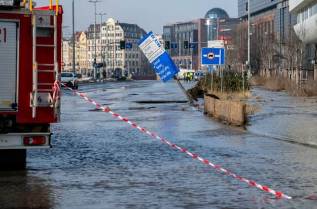 Во Вроцлаве в Польше из-за аварии на водопроводе затопило дома