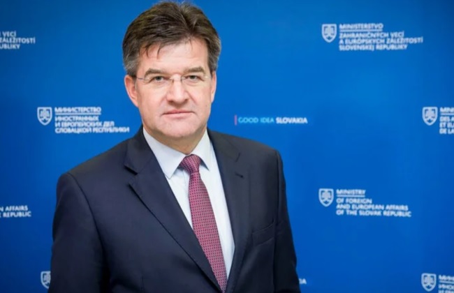 Советник Фицо подал в отставку после обнародования его связи с Эпштейном