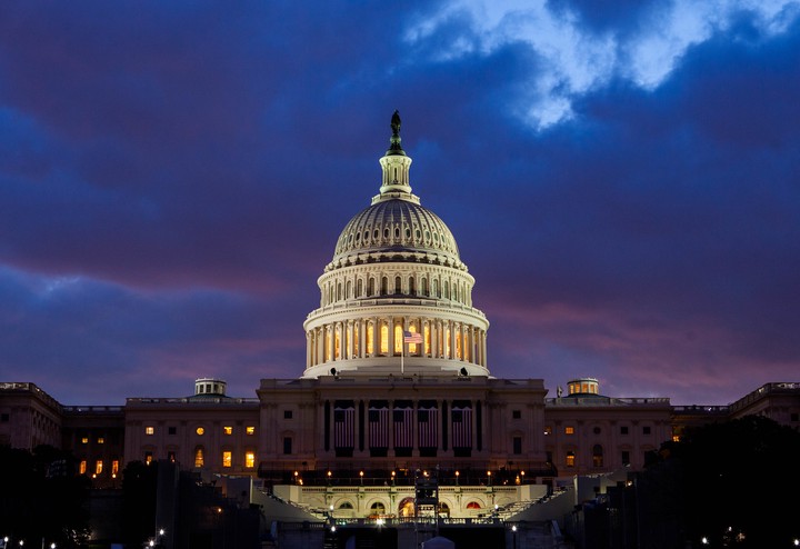 Конгресс и Трамп одобрили бюджет США, положив конец шатдауну