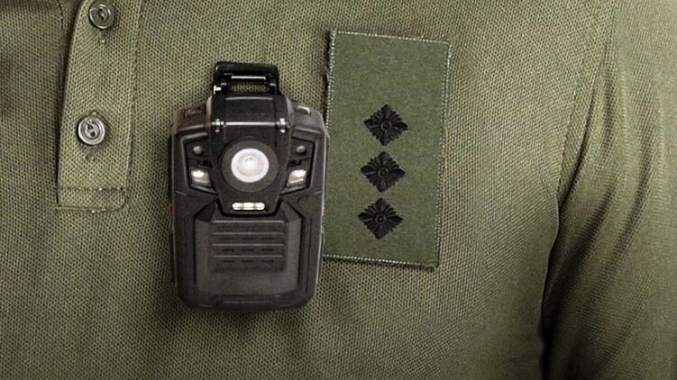 Сотрудники ТЦК в Украине нарушают правила использования бодикамер: суды выписали первые штрафы