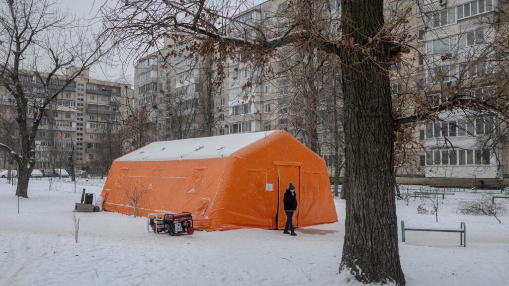 Какие изменения ждут украинцев в феврале 2026: бронь от мобилизации, каникулы, доплаты к зарплате