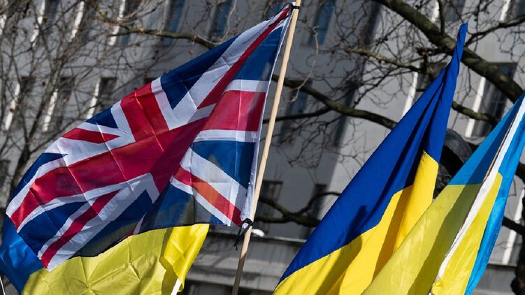 В Украине начали работать четыре предприятия Британии по ремонту военной техники