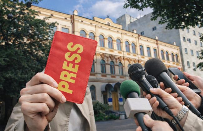 В перечень критически важных организаций Минкульт добавил медиа, цирки, музеи, учреждения образования