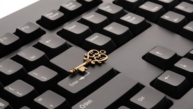 В Украине размещение гиперссылки не свидетельствует о распространении всей информации и ответственности — Верховный Суд