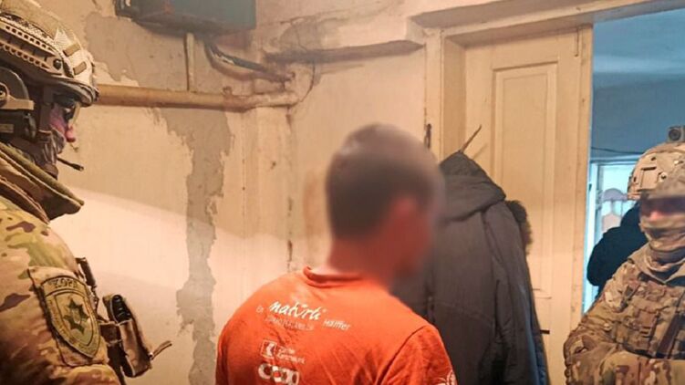 Дезертиры расстреляли двух собутыльников в Харьковской области