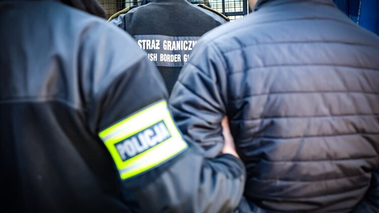 Польская полиция провела масштабные облавы и задержала десятки украинцев: часть из них отправят на родину