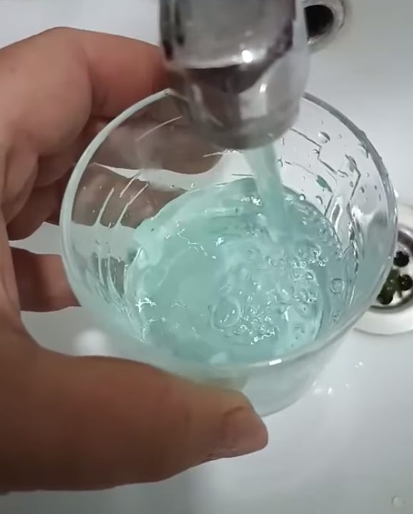 Становится почти как металл: ученые открыли четвертое состояние воды