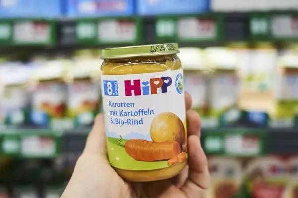 В Австрии, Чехии, Словакии проверяют детское питание — в банках со смесями обнаружили следы крысиного яда