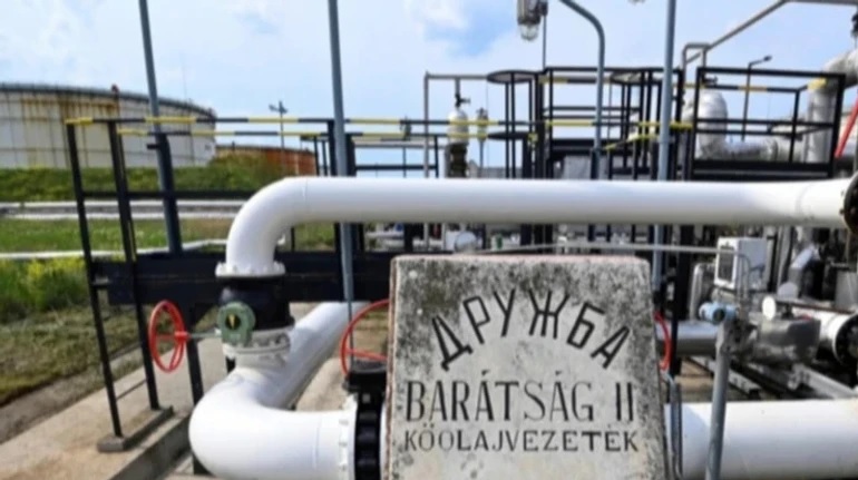 Украина завершит ремонт нефтепровода «Дружба» весной — Зеленский