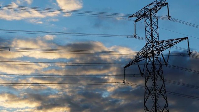 Ночью 6 апреля РФ атаковала энергообъект в Одесской области: в этом регионе, на Херсонщине, на Харьковщине и на Черниговщине введены отключения света