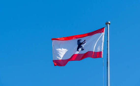 В Берлине Зеленский и канцлер Мерц проводят встречу