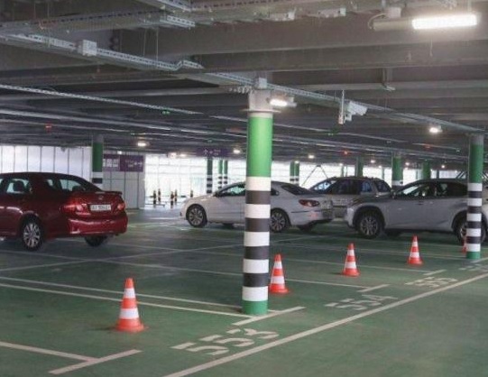 В Киеве и области подорожала аренда парковочных мест: обзор цен