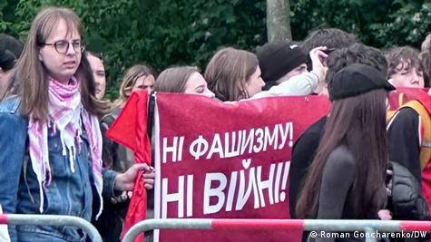 День победы во Второй мировой войне 9 мая отмечали в странах ЕС, в Латинской Америке, Израиле, странах Балтиии и Африке — соцсети