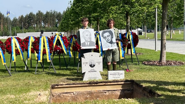 Главу ОУН Мельника и его жену перезахоронили на НВМК