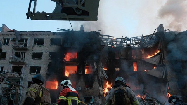Есть погибшие и раненые: РФ атаковала ракетами Киев, по Киевской области ударили «Орешником»