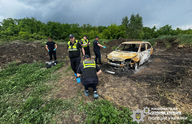 Под Винницей в обгоревшем авто Skoda Fabia обнаружили тело мужчины