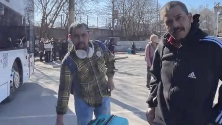 Индусы прибыли в Хмельницкий на заработки — паблики