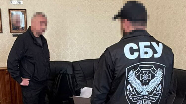 Полиция в Украине «зарабатывает» на интимных видео: СМИ пишут о схемах вымогательства денег