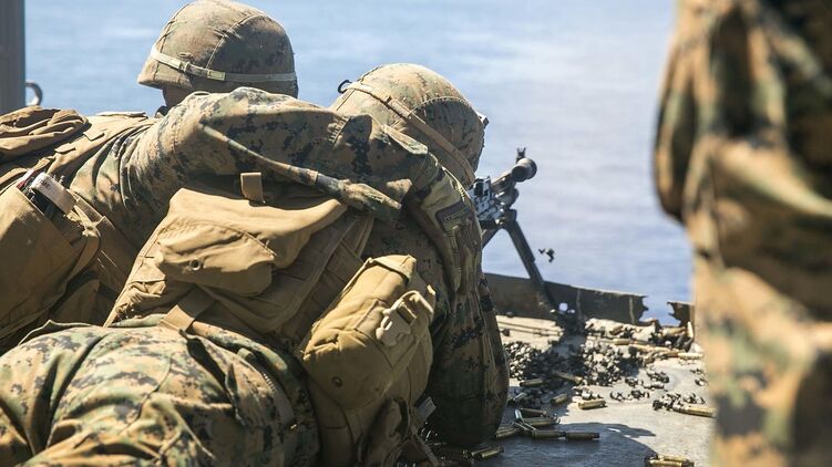 Поставки американского оружия Украине и ЕС задерживаются из-за войны в Иране — FT