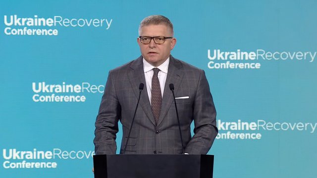 Фицо: Война в Украине не имеет военного решения и может быть прекращена только за столом переговоров