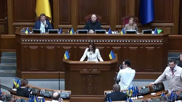 Рада уволила премьер-министра Свириденко