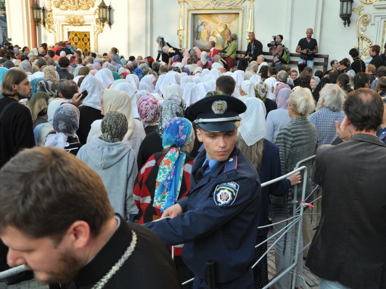 В Киево-Печерскую Лавру прибыла Плащаница Пресвятой Богородицы, 19 сентября 2012г.