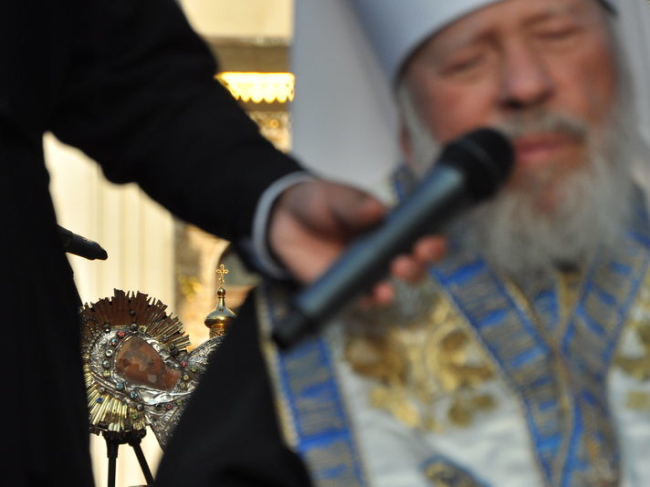 В Киево-Печерскую Лавру прибыла Плащаница Пресвятой Богородицы, 19 сентября 2012г.