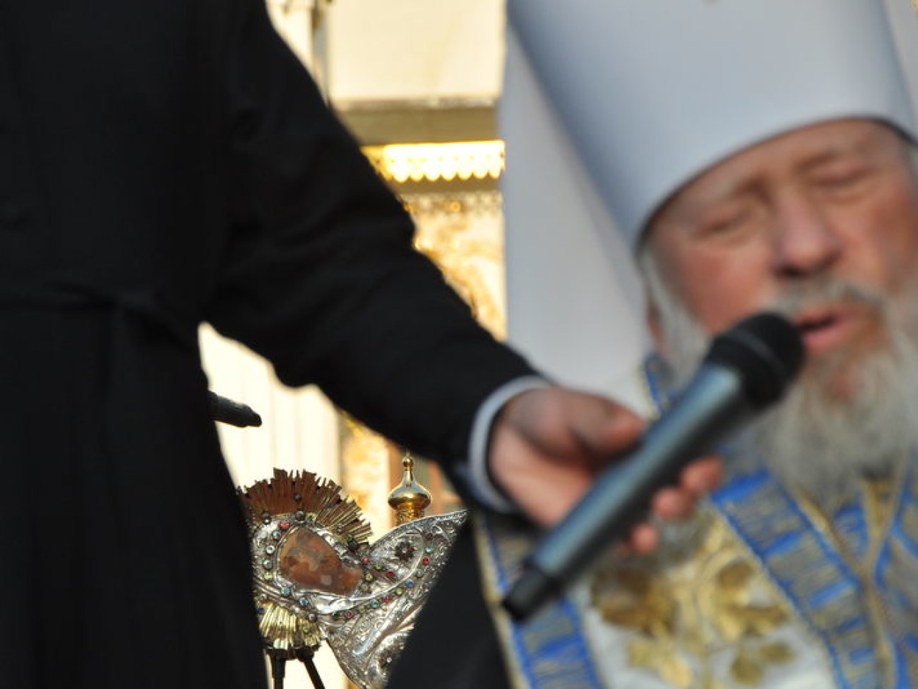 В Киево-Печерскую Лавру прибыла Плащаница Пресвятой Богородицы, 19 сентября 2012г.