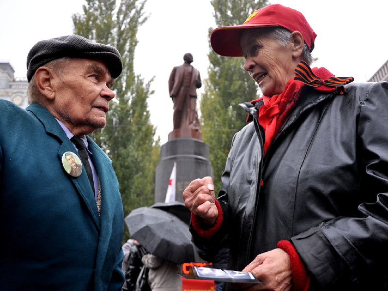 В Киеве коммунисты провели антифашистскую и антибандеровскую акцию, 14 октября 2012г.