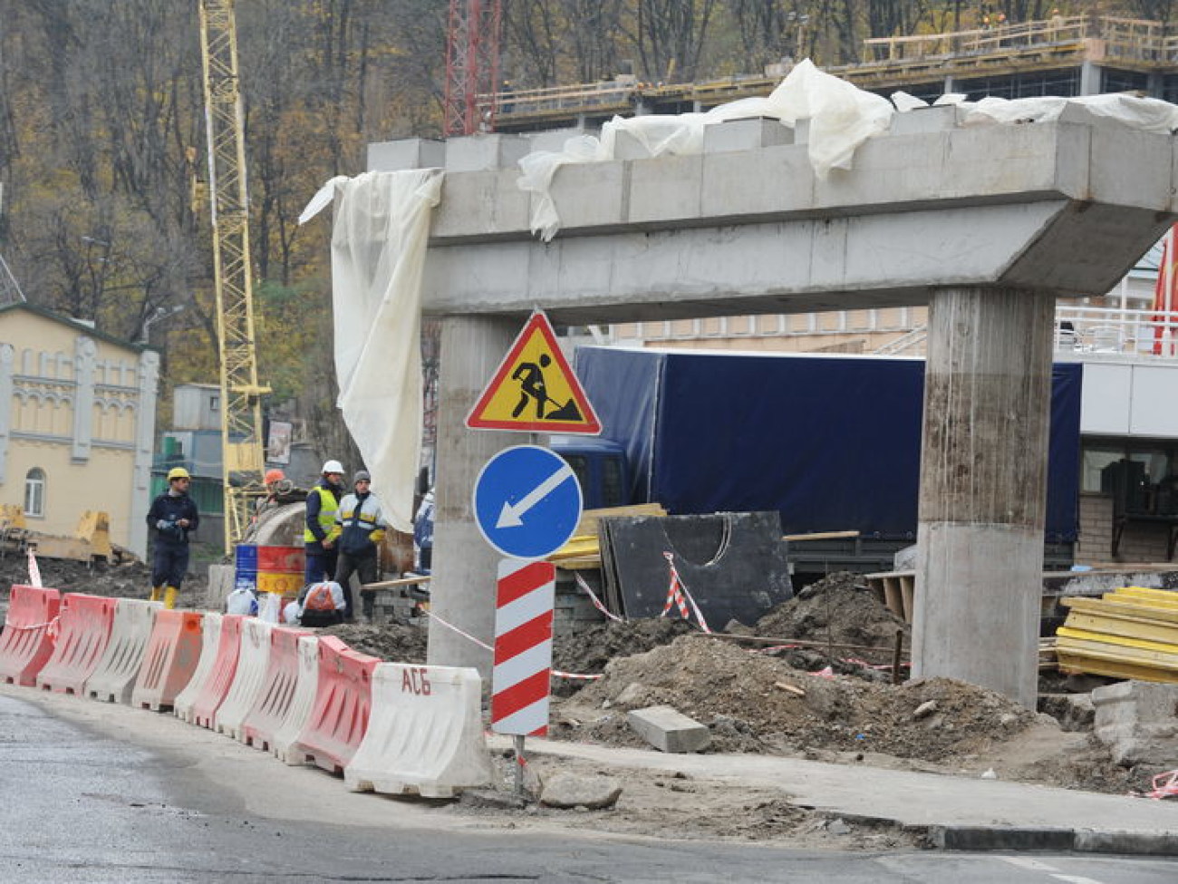 Реконструкция Почтовой площади в Киеве, 12 ноября 2012 г.