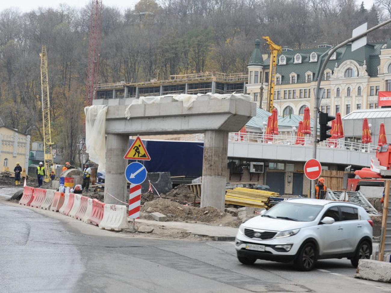 Реконструкция Почтовой площади в Киеве, 12 ноября 2012 г.