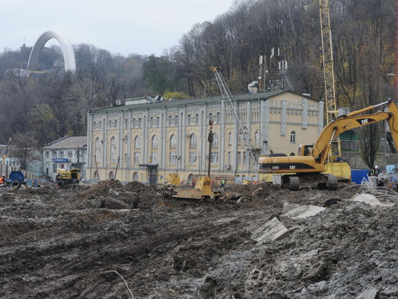 Реконструкция Почтовой площади в Киеве, 12 ноября 2012 г.