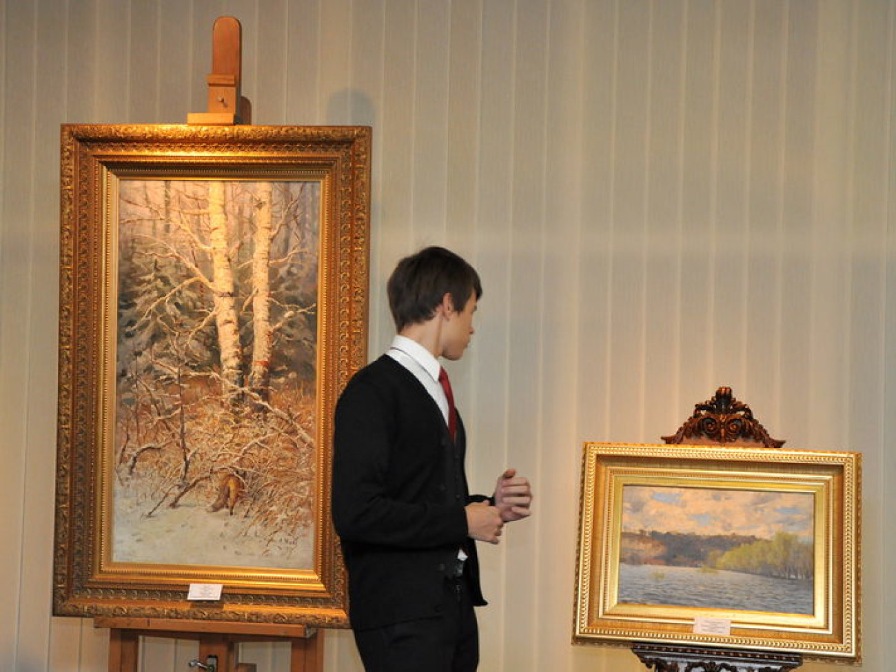 Антикварный Аукционный дом показал предаукционные лоты, 24 ноября 2012г.