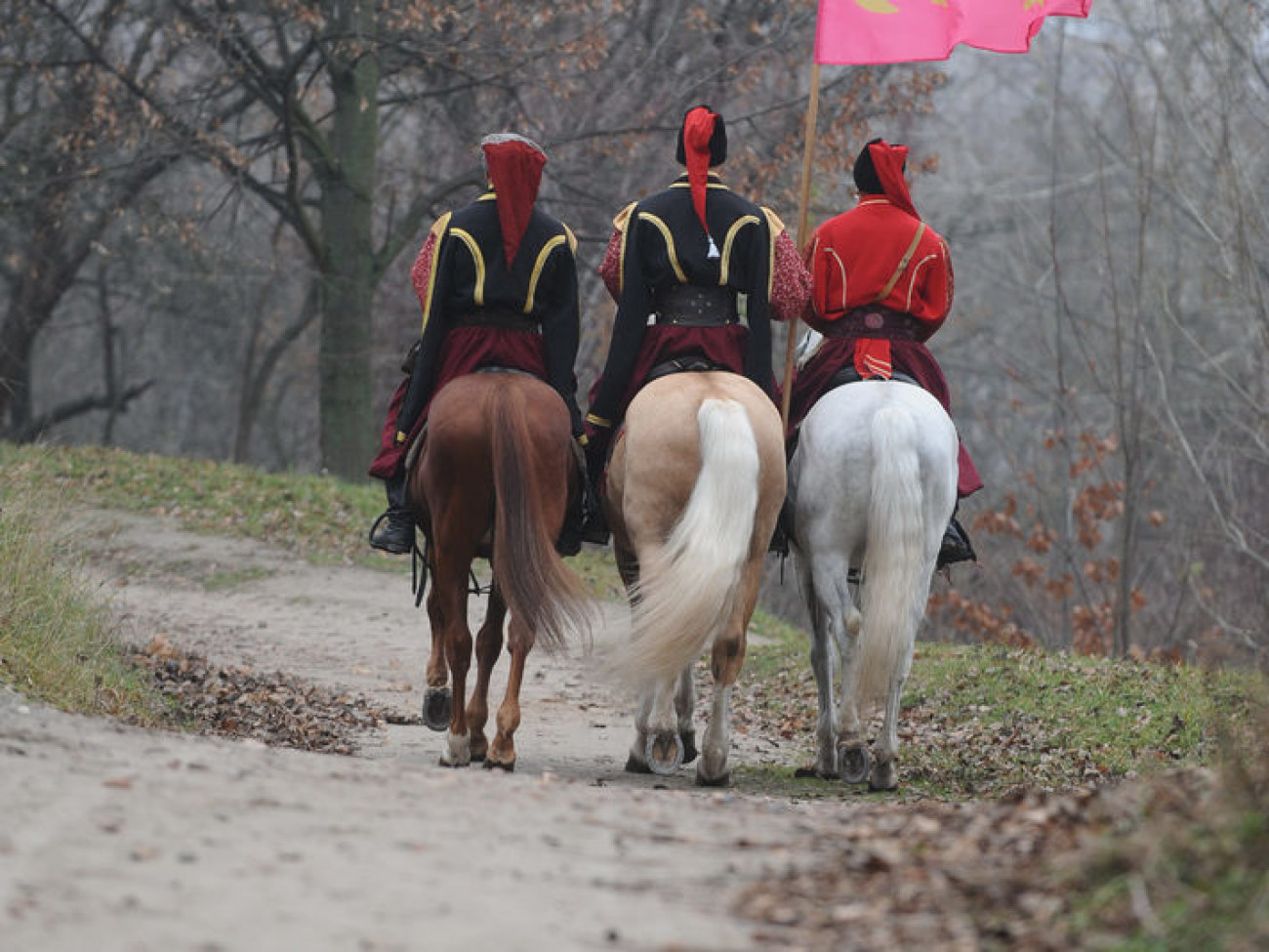 В Мамаевой слободе провели древний обряд «Пострижин», 29 ноября 2012г.