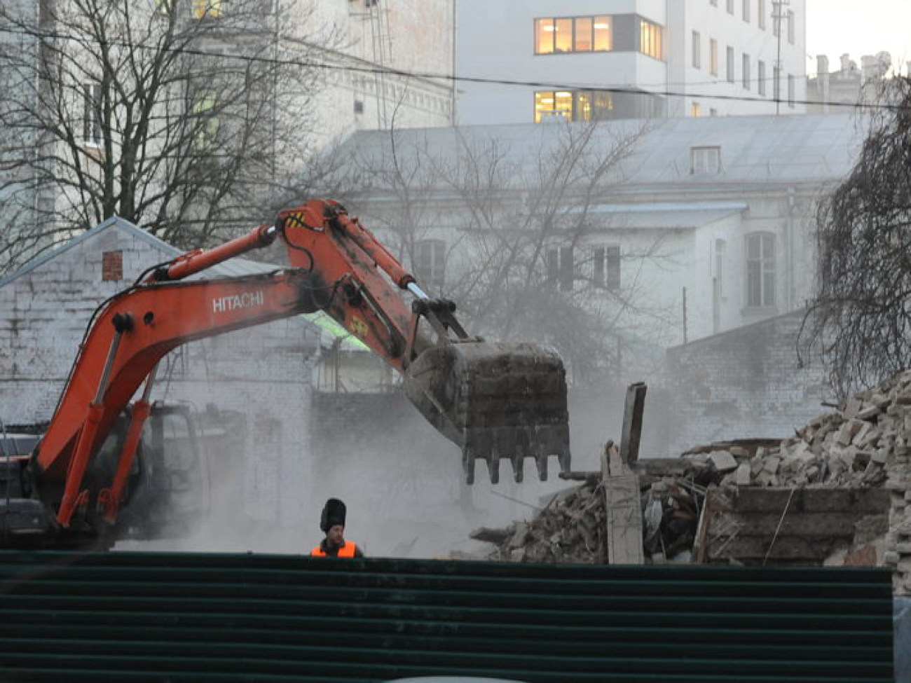 В столице снесли бывший Княжеский дворец, 30 ноября 2012г.