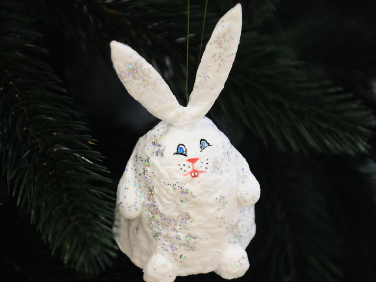 В Киеве можно увидеть авторские елочные игрушки, 8 декабря 2012г.