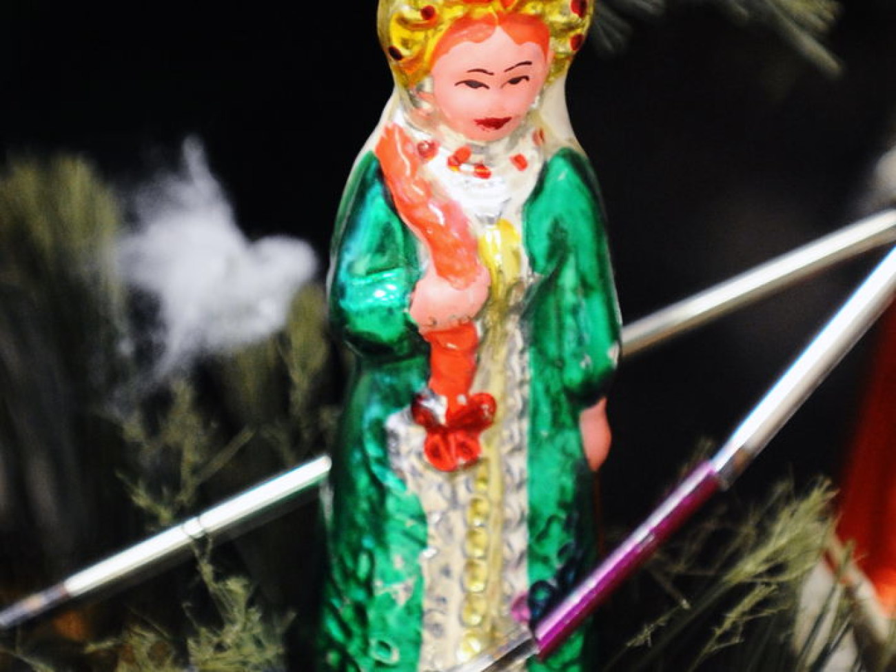 В Киеве можно увидеть авторские елочные игрушки, 8 декабря 2012г.