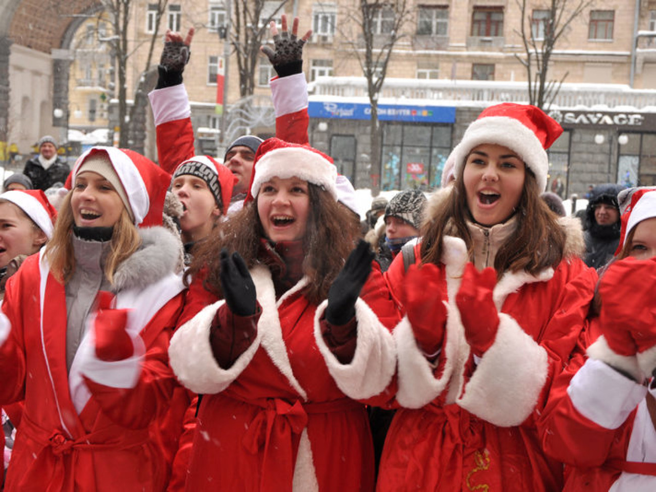 Общине Киева передали Вифлеемский огонь мира, 22 декабря 2012г.