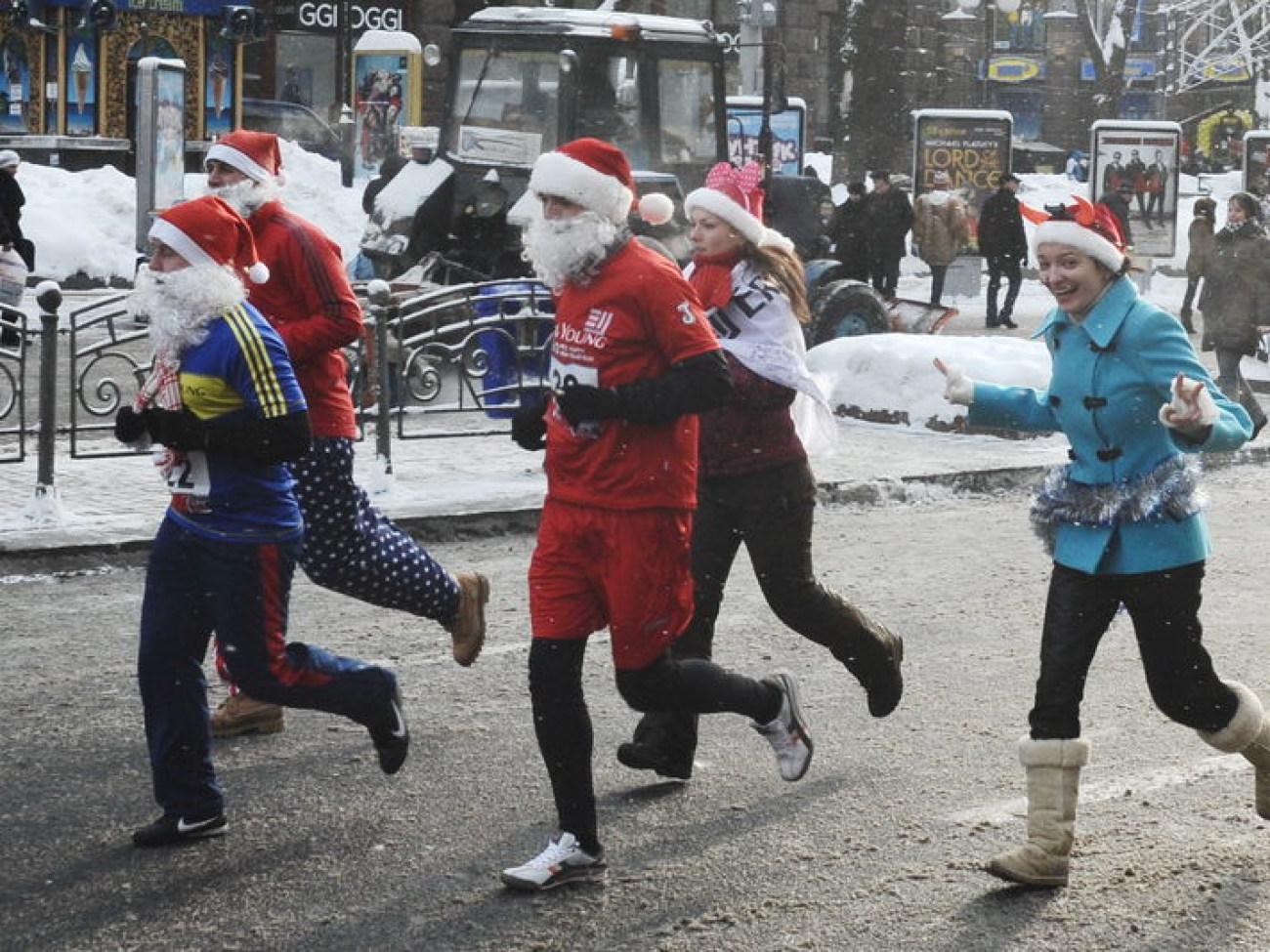 В Киеве состоялся Новогодний благотворительный пробег, 23 декабря 2012г.