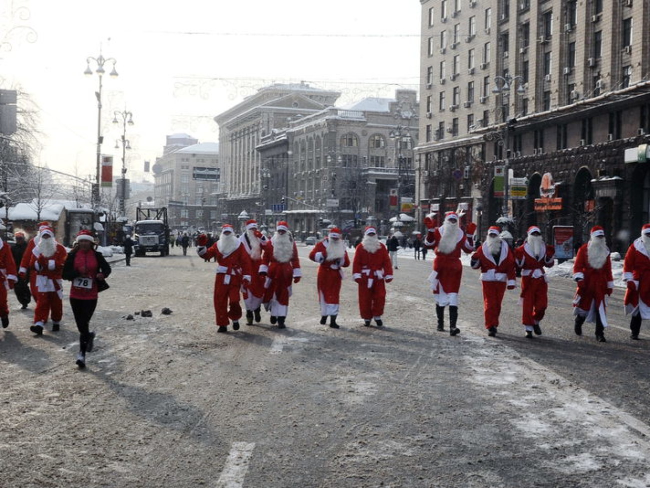 В Киеве состоялся Новогодний благотворительный пробег, 23 декабря 2012г.