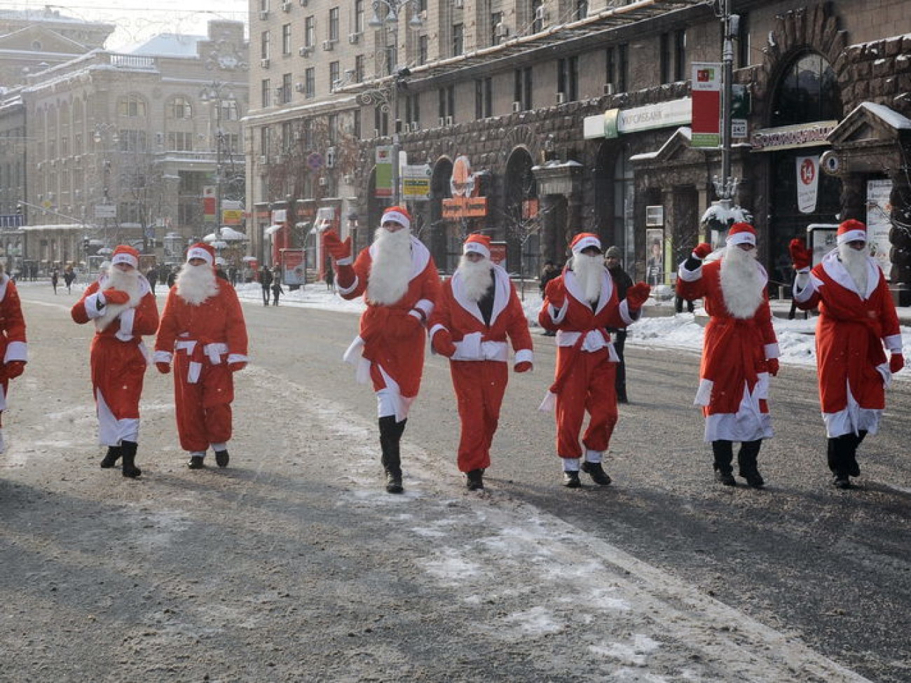 В Киеве состоялся Новогодний благотворительный пробег, 23 декабря 2012г.